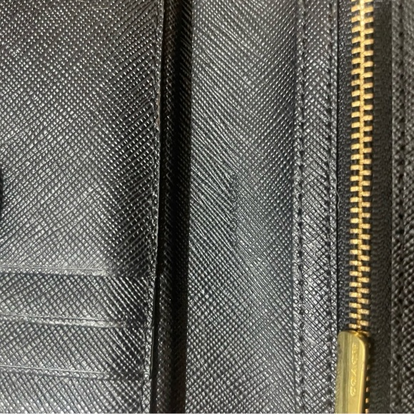 Coach Avery Signature Crossbody/Wallet - Picture 8 of 9